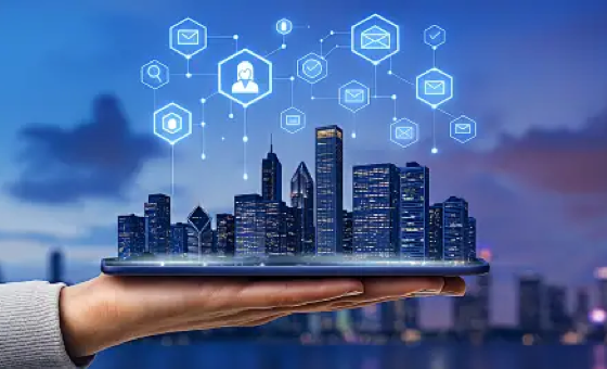 专业托管服务 · 从设备到全生命周期管理